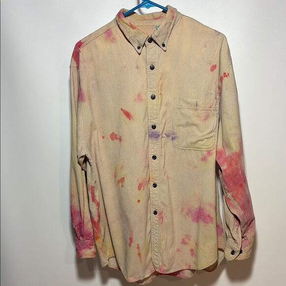 Cream and Red Casual Button Down Shirt with Artistic Dye Pattern - Picture 1 of 7